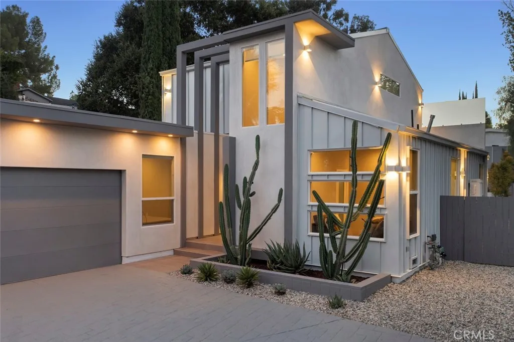 4731 Topanga Canyon Boulevard, Woodland Hills, California 91364 home-pic-42